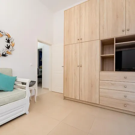 Holiday home Queen Of Santorini